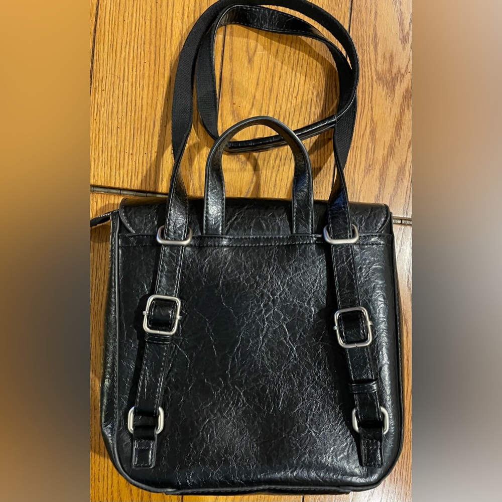 EUC Pixie Mood Nyla Backpack, black, adjustable straps, vegan leather - Picture 11 of 12